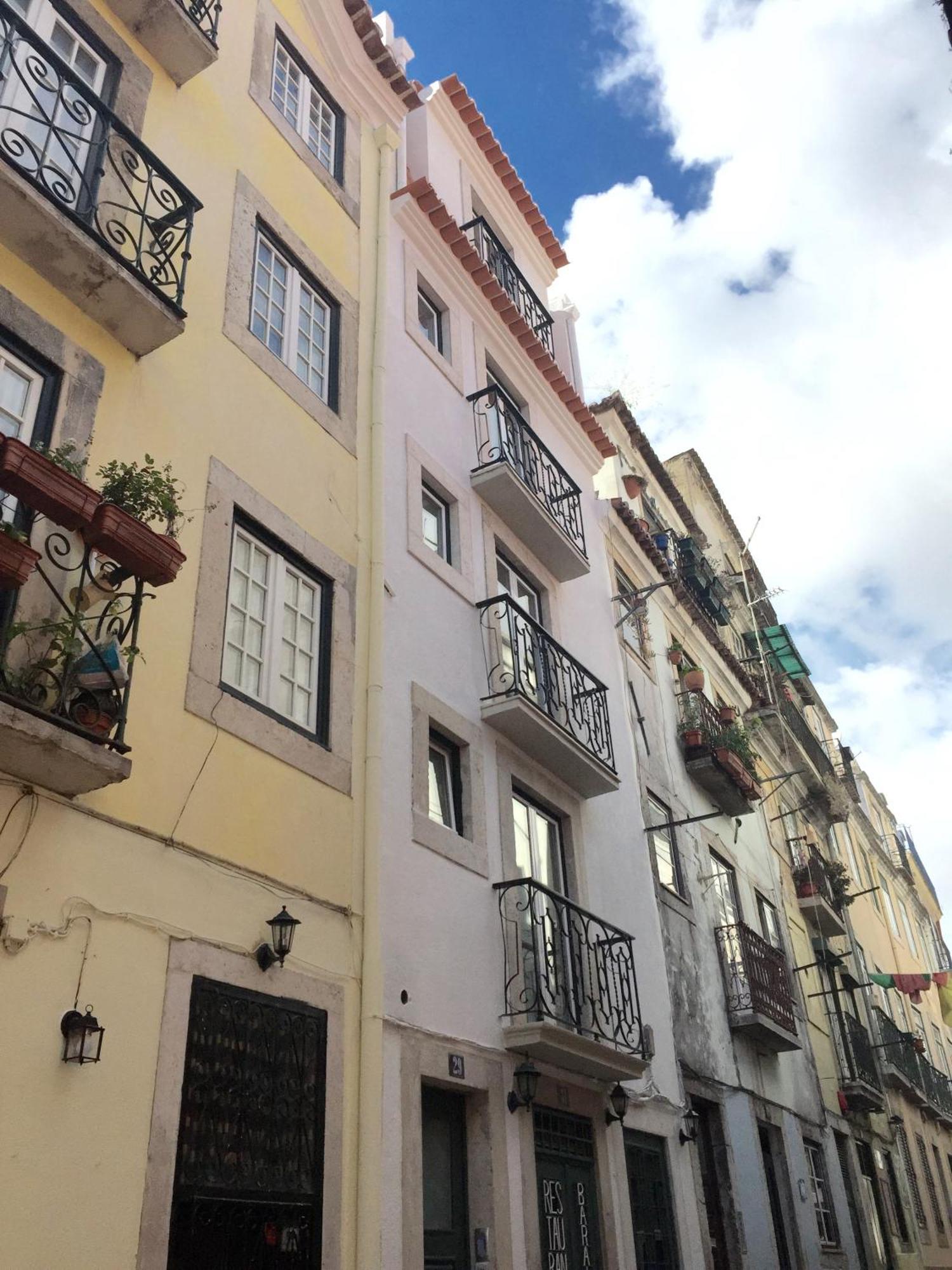 Bairro Alto Studio Apartments - By Lu Holidays Lisbon Bagian luar foto