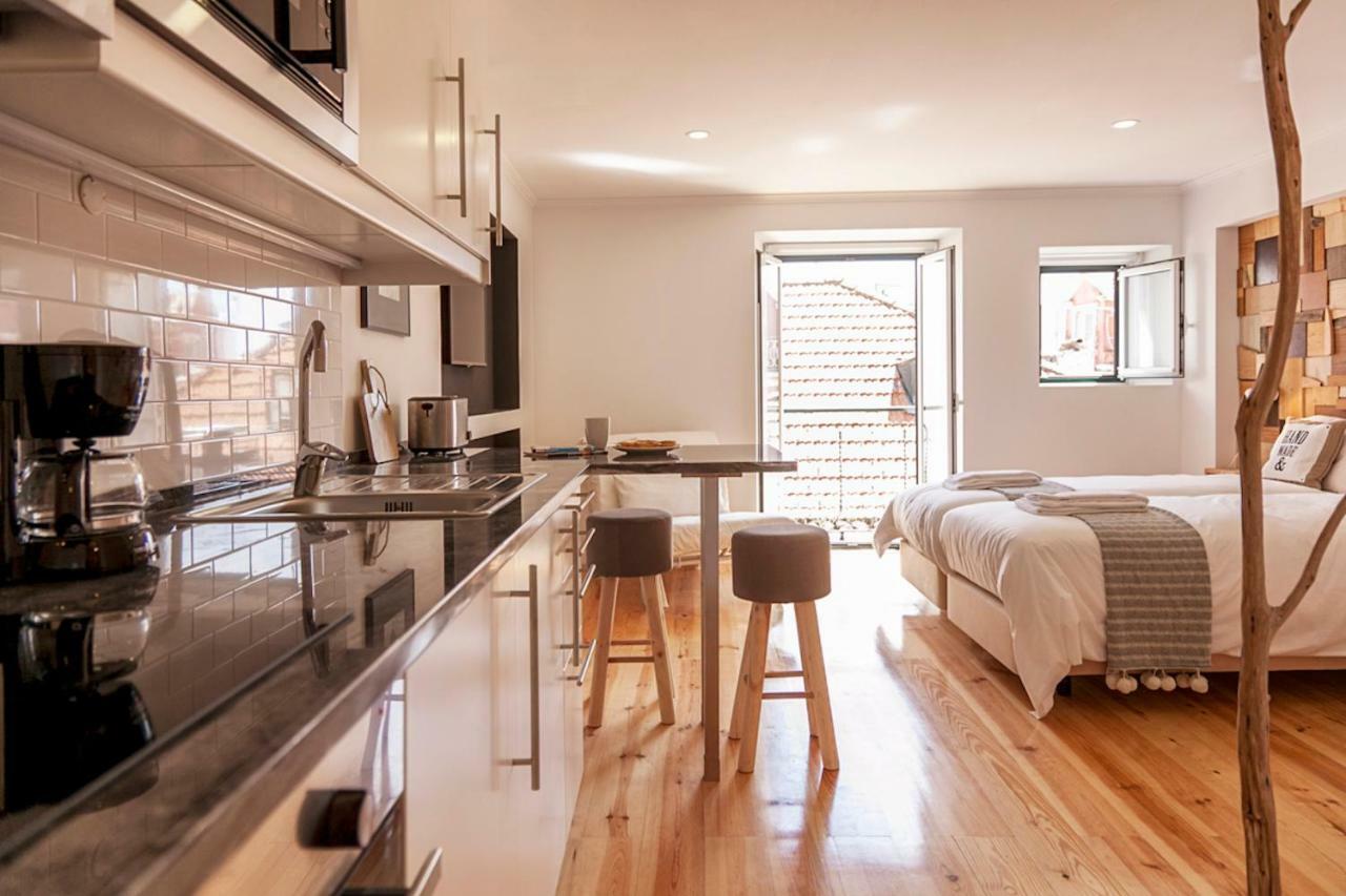 Bairro Alto Studio Apartments - By Lu Holidays Lisbon Bagian luar foto