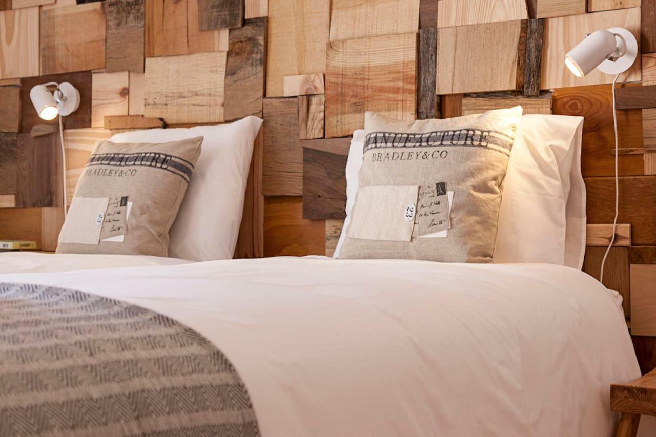 Bairro Alto Studio Apartments - By Lu Holidays Lisbon Bagian luar foto