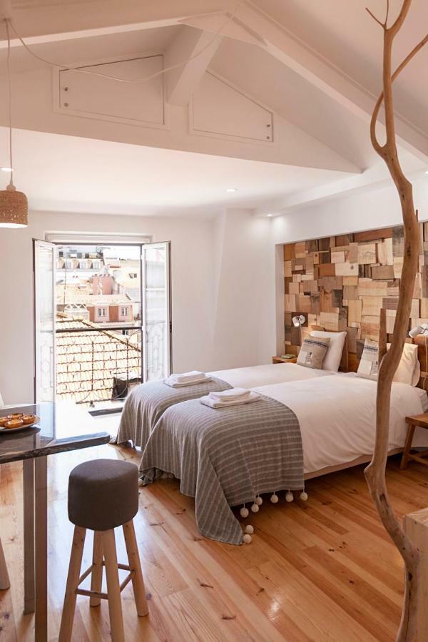 Bairro Alto Studio Apartments - By Lu Holidays Lisbon Bagian luar foto